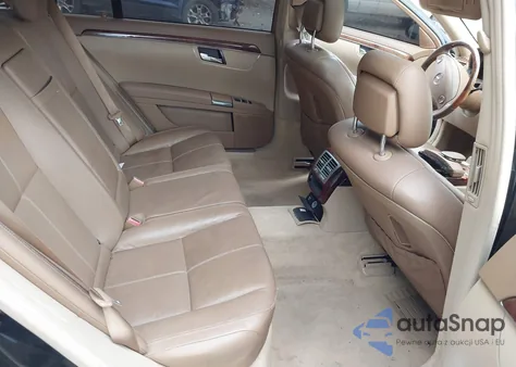 2009 Mercedes-Benz S 550 из США, поврежденный, VIN WDDNG71X09A258652